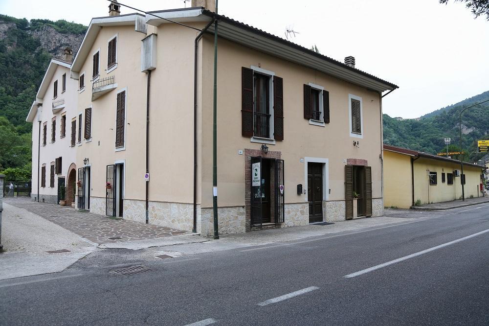 Il Casolare Della Cascata Hotel Terni Bagian luar foto